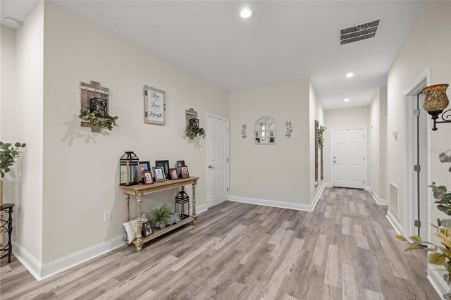 2 MAGNOLIA PASS TRACE, Ocklawaha, FL 32179