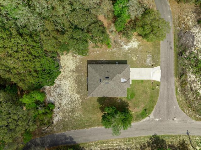 2 MAGNOLIA PASS TRACE, Ocklawaha, FL 32179