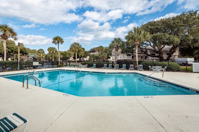 26 Fairway Dunes Lane, Isle Of Palms, SC 29451