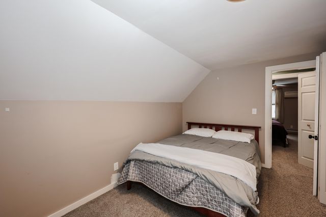 21 Erie Street, Manchester, NH 03102