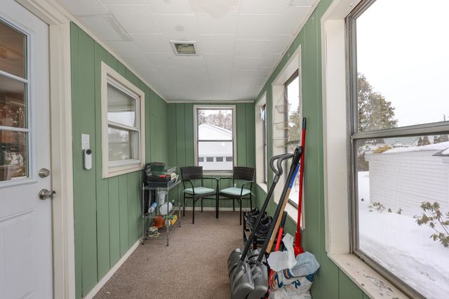 21 Erie Street, Manchester, NH 03102