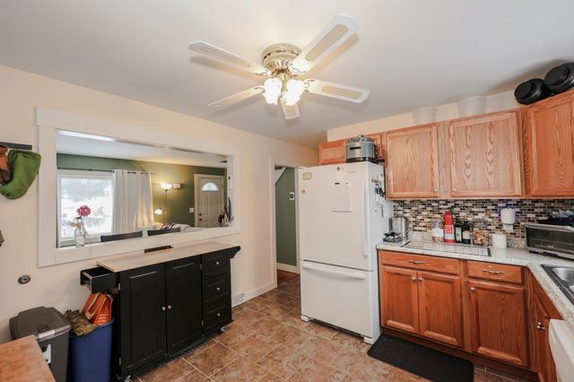 21 Erie Street, Manchester, NH 03102