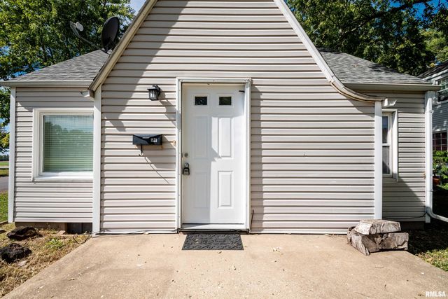 1533 BACON Street, Pekin, IL 61554