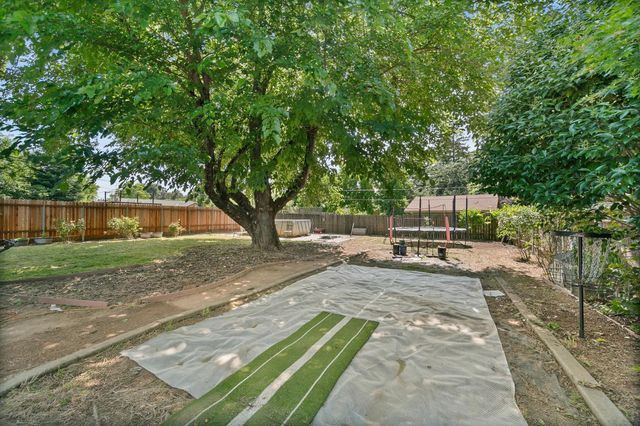 8213 Catalpa Dr, Citrus Heights, CA 95610