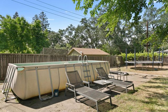 8213 Catalpa Dr, Citrus Heights, CA 95610