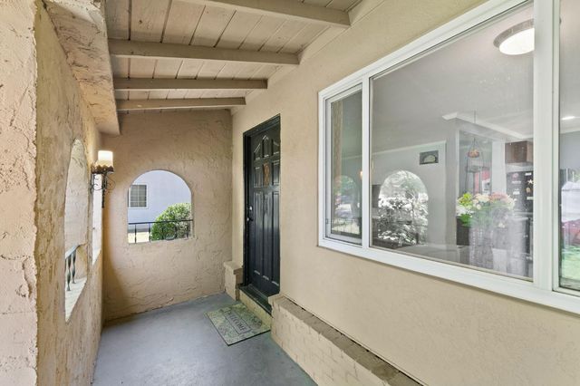 8213 Catalpa Dr, Citrus Heights, CA 95610