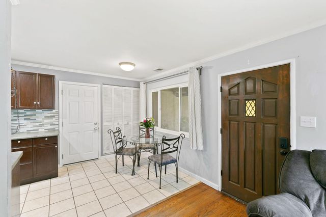 8213 Catalpa Dr, Citrus Heights, CA 95610