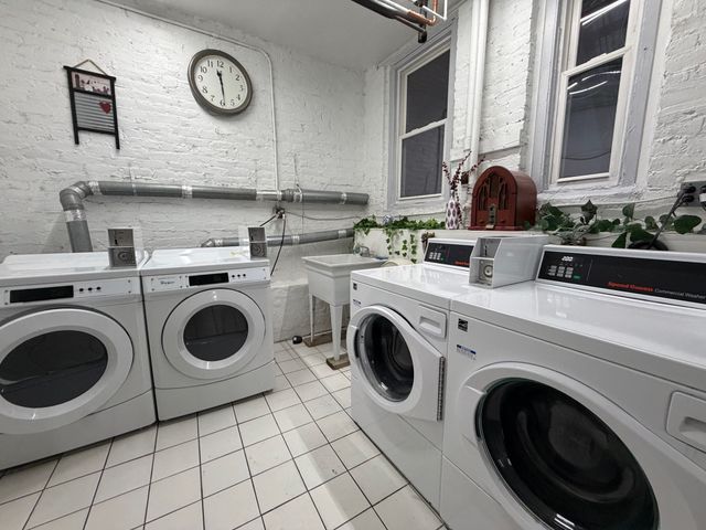 1127 Commonwealth Ave. 34, Boston, MA 02134