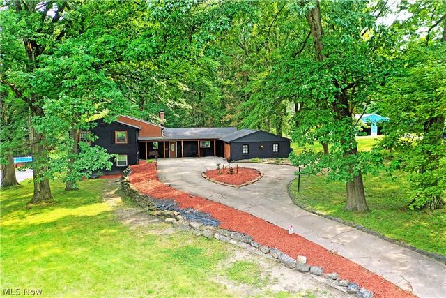 1109 Mansell Drive, Youngstown, OH 44505