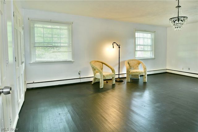 1109 Mansell Drive, Youngstown, OH 44505