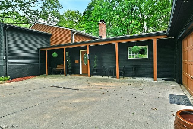 1109 Mansell Drive, Youngstown, OH 44505