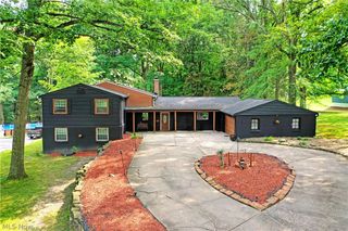 1109 Mansell Drive, Youngstown, OH 44505