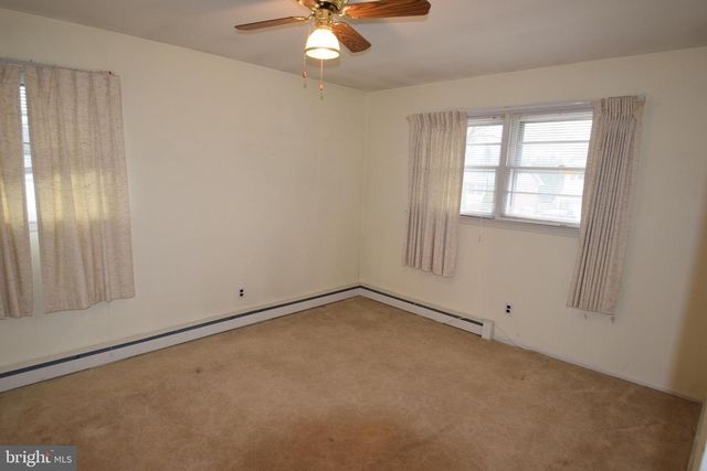 2644 LONGFELLOW DR, Wilmington, DE 19808