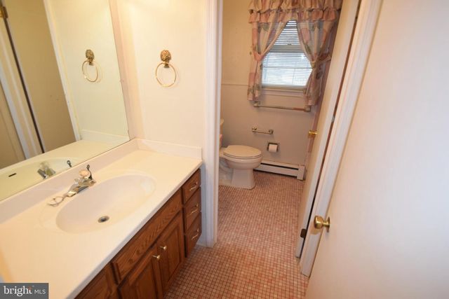 2644 LONGFELLOW DR, Wilmington, DE 19808