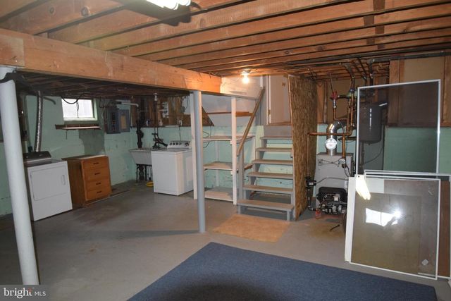 2644 LONGFELLOW DR, Wilmington, DE 19808