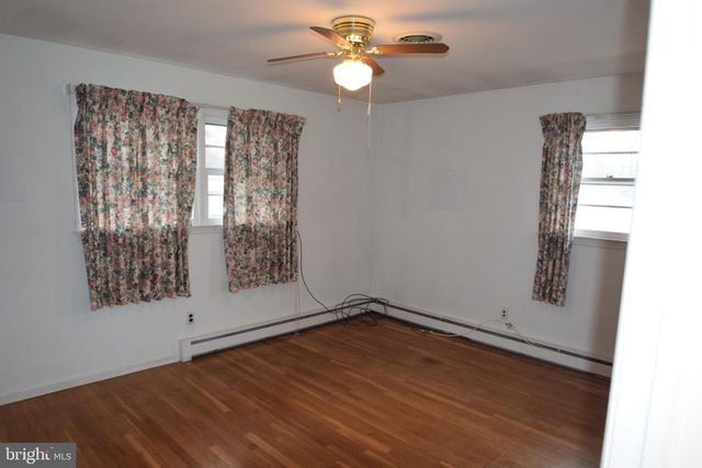 2644 LONGFELLOW DR, Wilmington, DE 19808