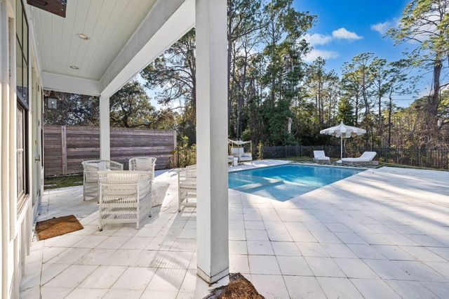 116 W Lamb Drive, Santa Rosa Beach, FL 32459