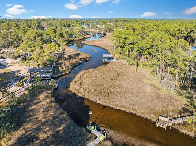 116 W Lamb Drive, Santa Rosa Beach, FL 32459