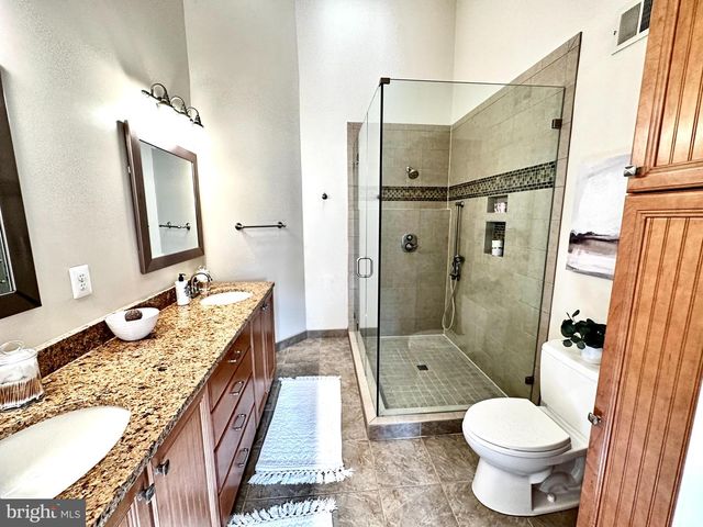 7027 CHESLEY SEARCH WAY, Alexandria, VA 22315