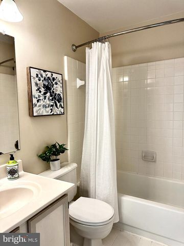 7027 CHESLEY SEARCH WAY, Alexandria, VA 22315