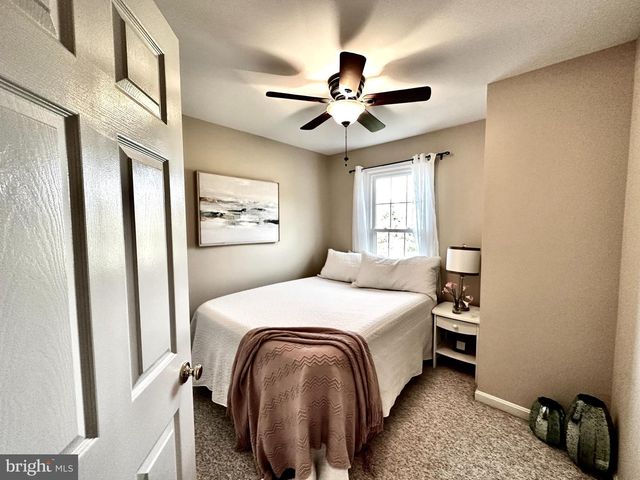 7027 CHESLEY SEARCH WAY, Alexandria, VA 22315