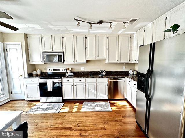 7027 CHESLEY SEARCH WAY, Alexandria, VA 22315