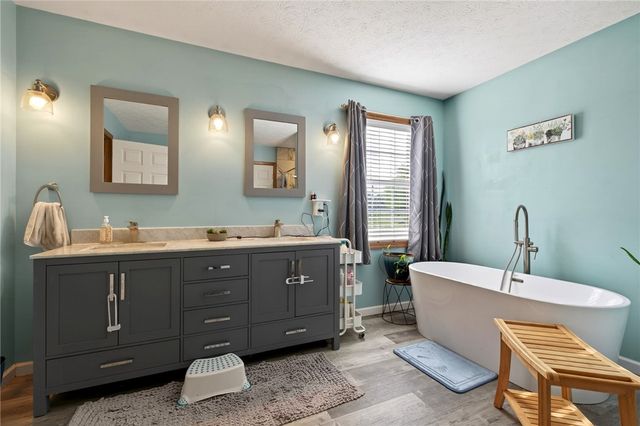 4996 Shannon Avenue, Bethel Twp, OH 45504