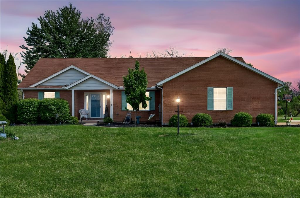 4996 Shannon Avenue, Bethel Twp, OH 45504