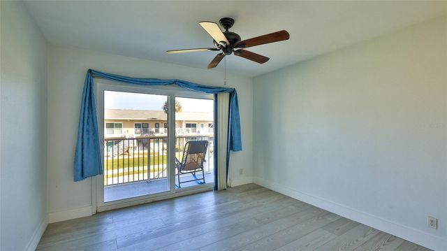 335 N CAUSEWAY #F-21, New Smyrna Beach, FL 32169