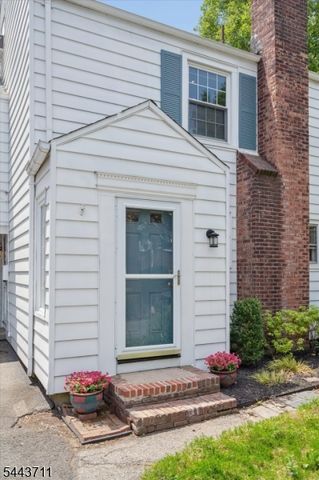 14 Bancroft Pl, Fair Lawn Boro, NJ 07410