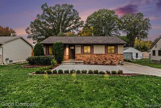2836 Woodelm Drive, Rochester Hills, MI 48309