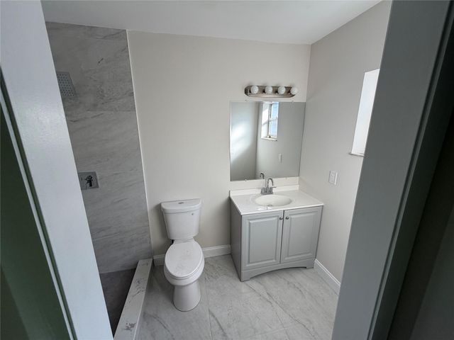 703 SW 4th Avenue, Boynton Beach, FL 33426