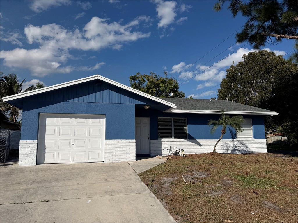 703 SW 4th Avenue, Boynton Beach, FL 33426