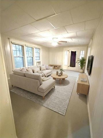 123 PARK Avenue, Maryville, MO 64468