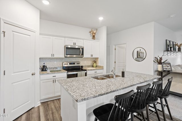 303 Kenison Way, Pikeville, NC 27863