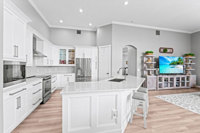 21704 Fall River Drive, Boca Raton, FL 33428