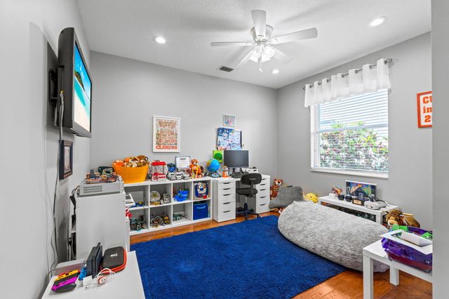 21704 Fall River Drive, Boca Raton, FL 33428