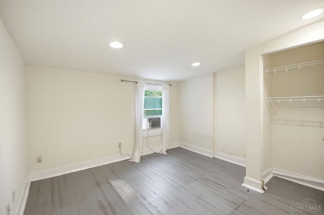 2212 Ravine Street, Cincinnati, OH 45219