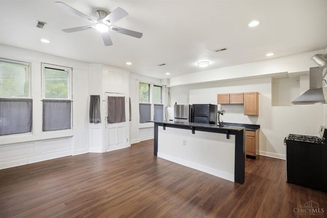 2212 Ravine Street, Cincinnati, OH 45219