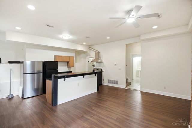 2212 Ravine Street, Cincinnati, OH 45219