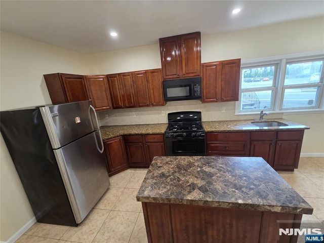89 Watsessing Avenue 1, Bloomfield, NJ 07003