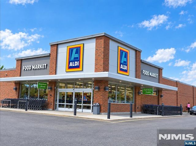 89 Watsessing Avenue 1, Bloomfield, NJ 07003