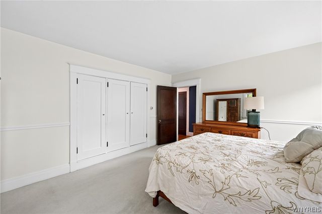 11 North Drive, Buffalo, NY 14216