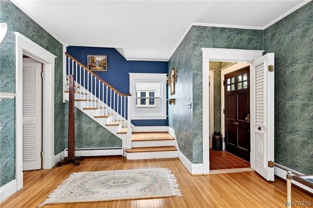 11 North Drive, Buffalo, NY 14216