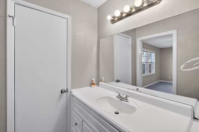 701 Harrison Lane, Hurst, TX 76053