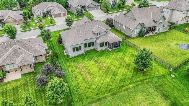 8120 Lone Elm Road, Lenexa, KS 66220