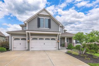 8120 Lone Elm Road, Lenexa, KS 66220