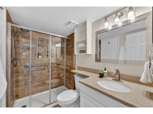 12523 E Pacific Cir E, Aurora, CO 80014