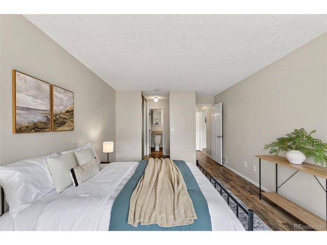 12523 E Pacific Cir E, Aurora, CO 80014