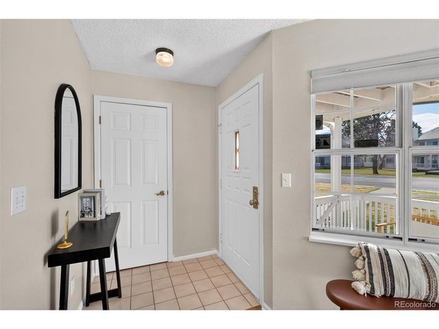 12523 E Pacific Cir E, Aurora, CO 80014